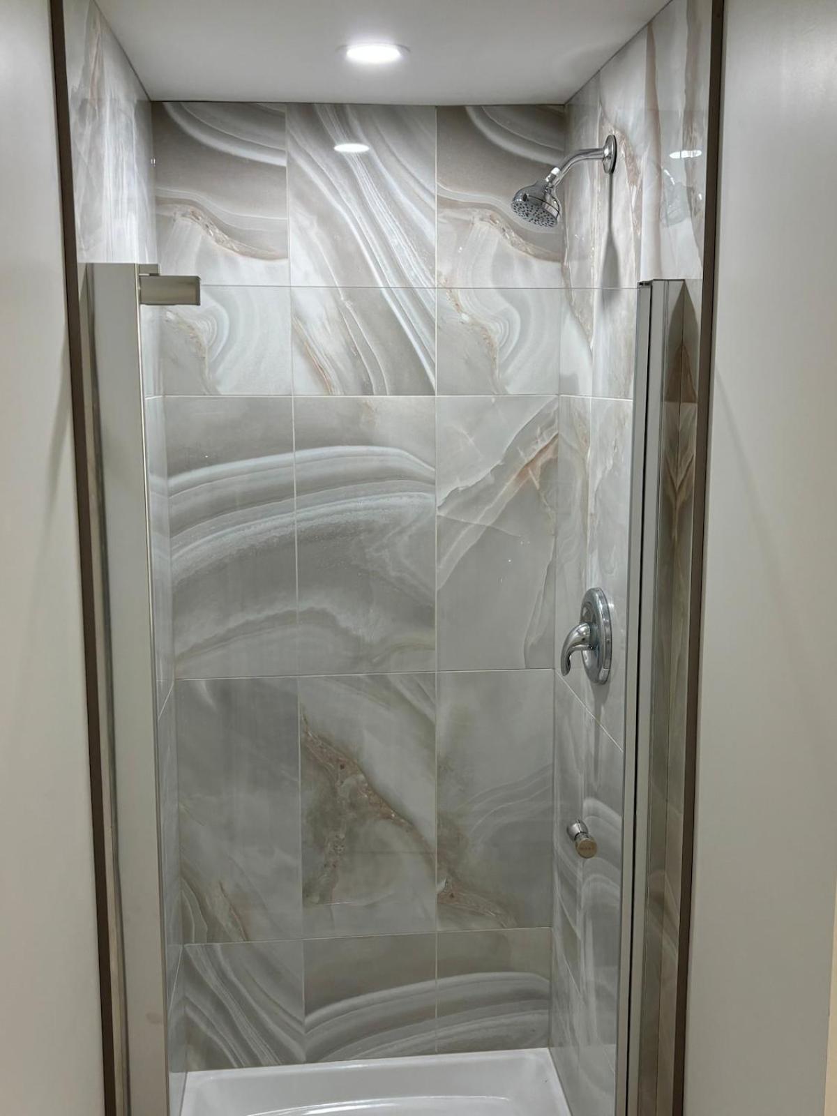 One-Bedroom Unit At Vista Hill Γουότερλου Εξωτερικό φωτογραφία